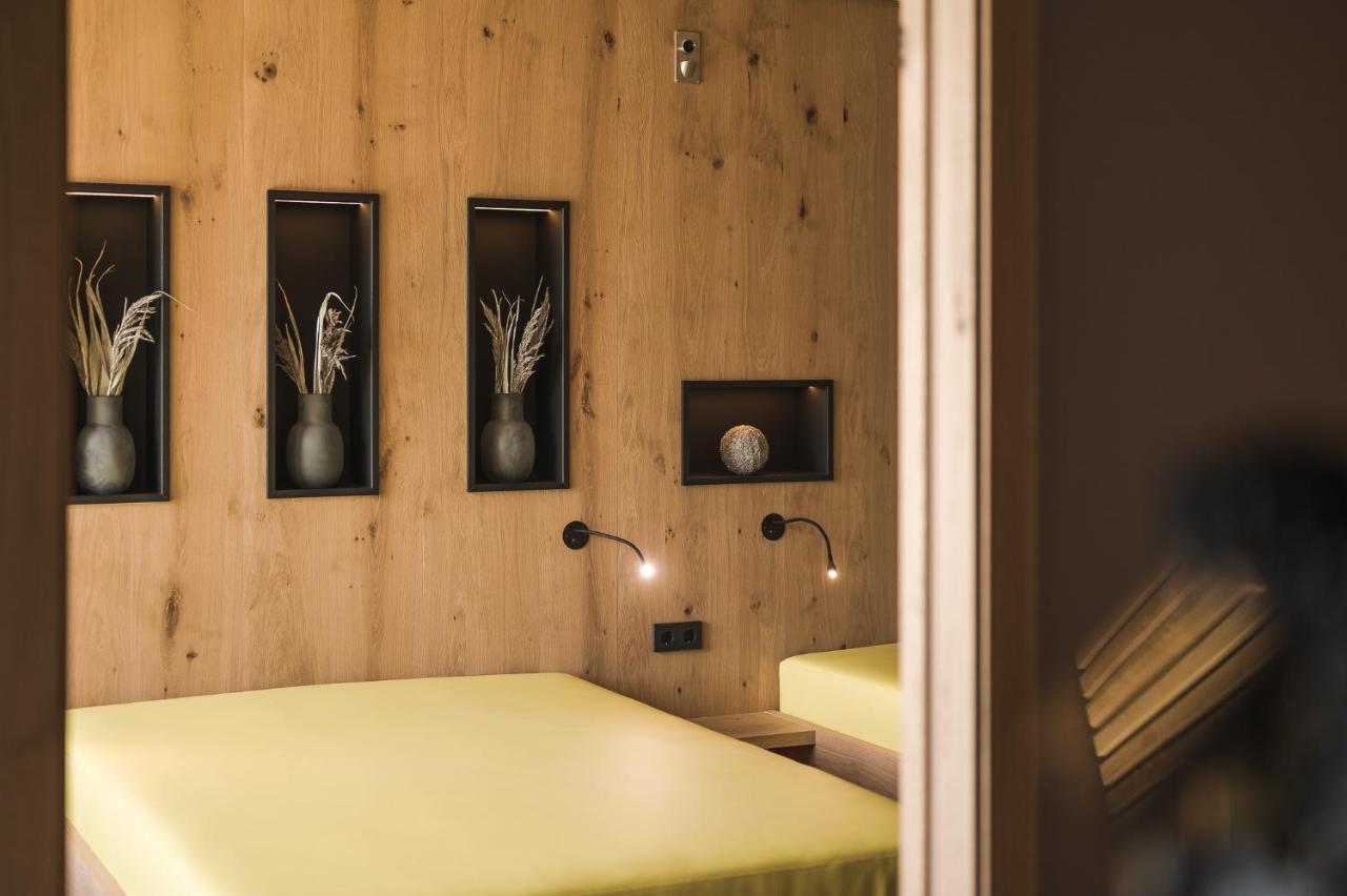 Landsitz Stroblhof Hotell Tirolo Exteriör bild
