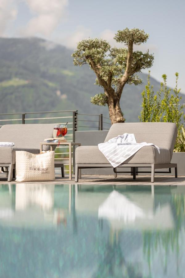 Landsitz Stroblhof Hotell Tirolo Exteriör bild