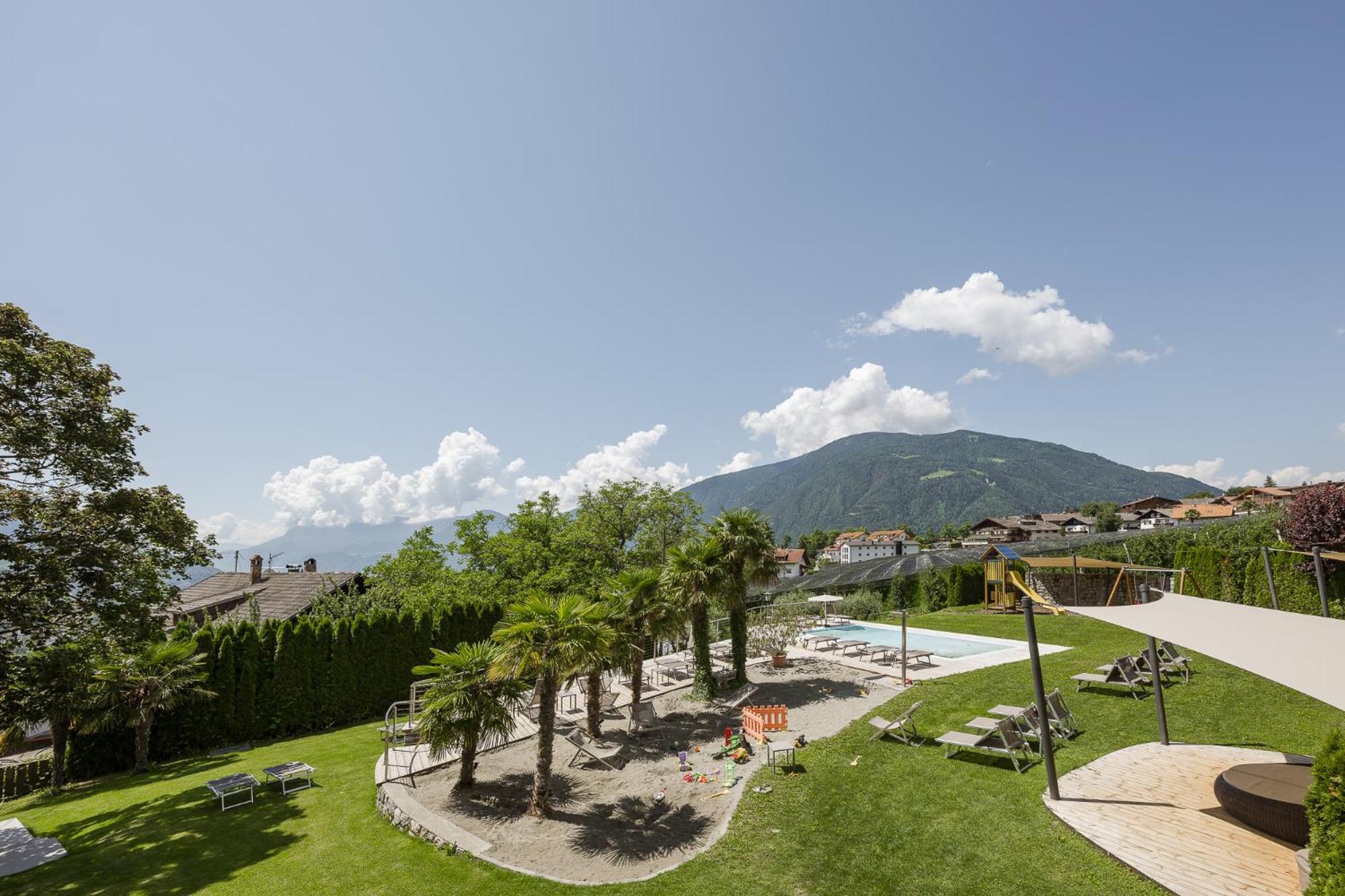 Landsitz Stroblhof Hotell Tirolo Exteriör bild