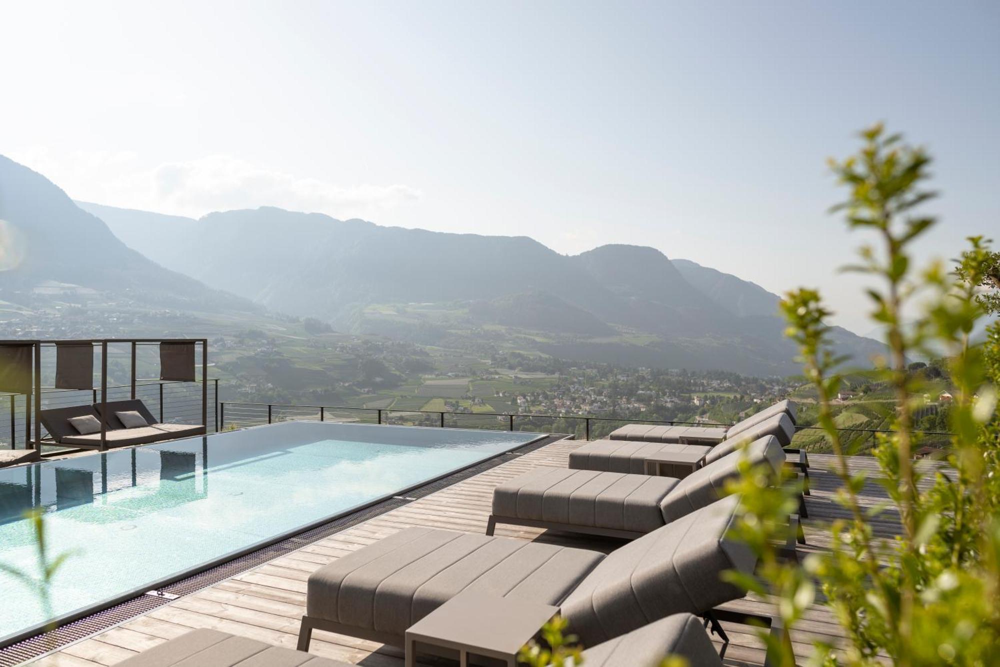 Landsitz Stroblhof Hotell Tirolo Exteriör bild
