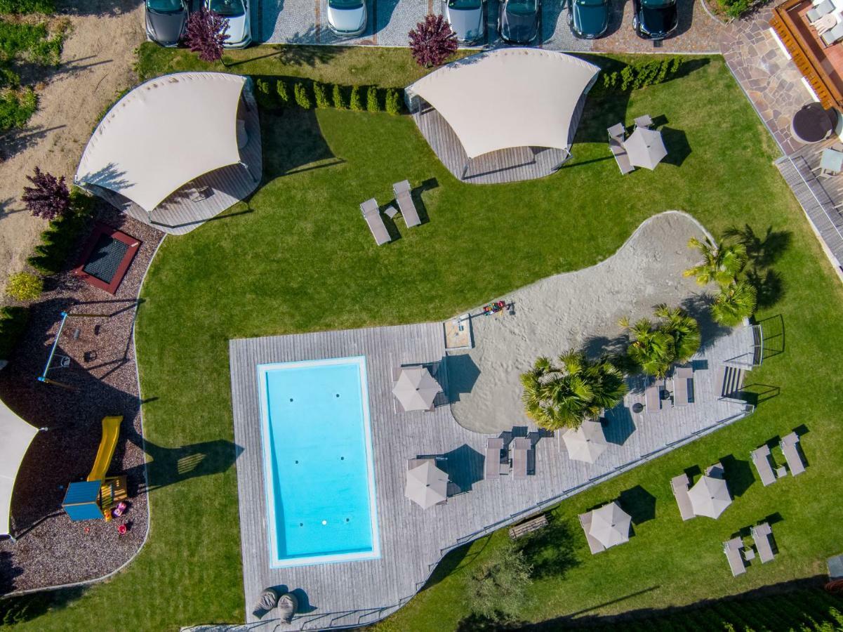 Landsitz Stroblhof Hotell Tirolo Exteriör bild